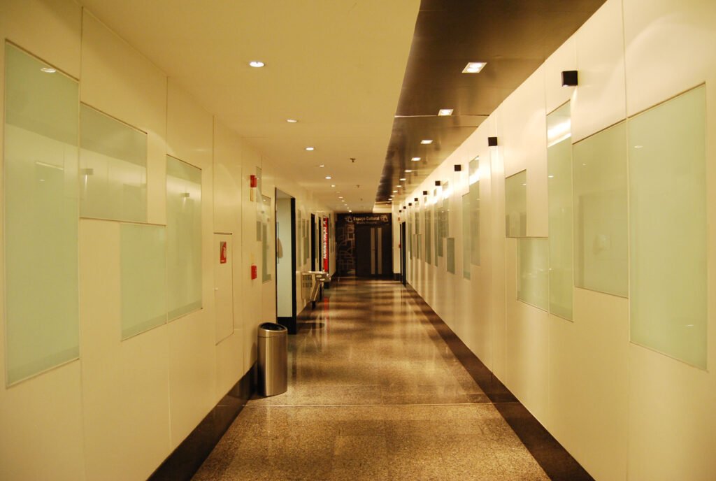 Corredor sanit Bsb Shopping 3 e_mail